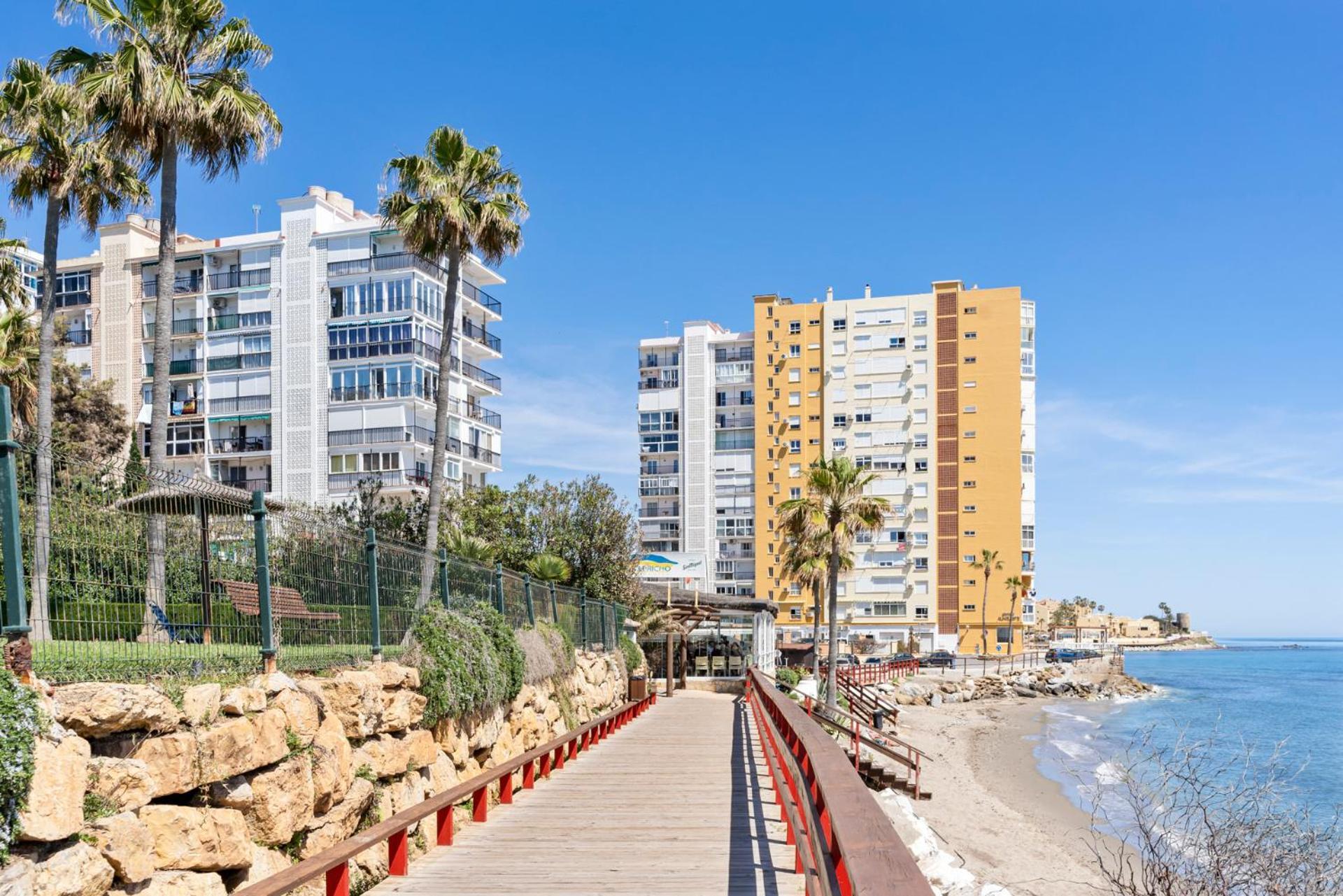 Beachfront Calahonda Apartment By Costarentals - Ref 89 Ситио-де-Калаонда Экстерьер фото